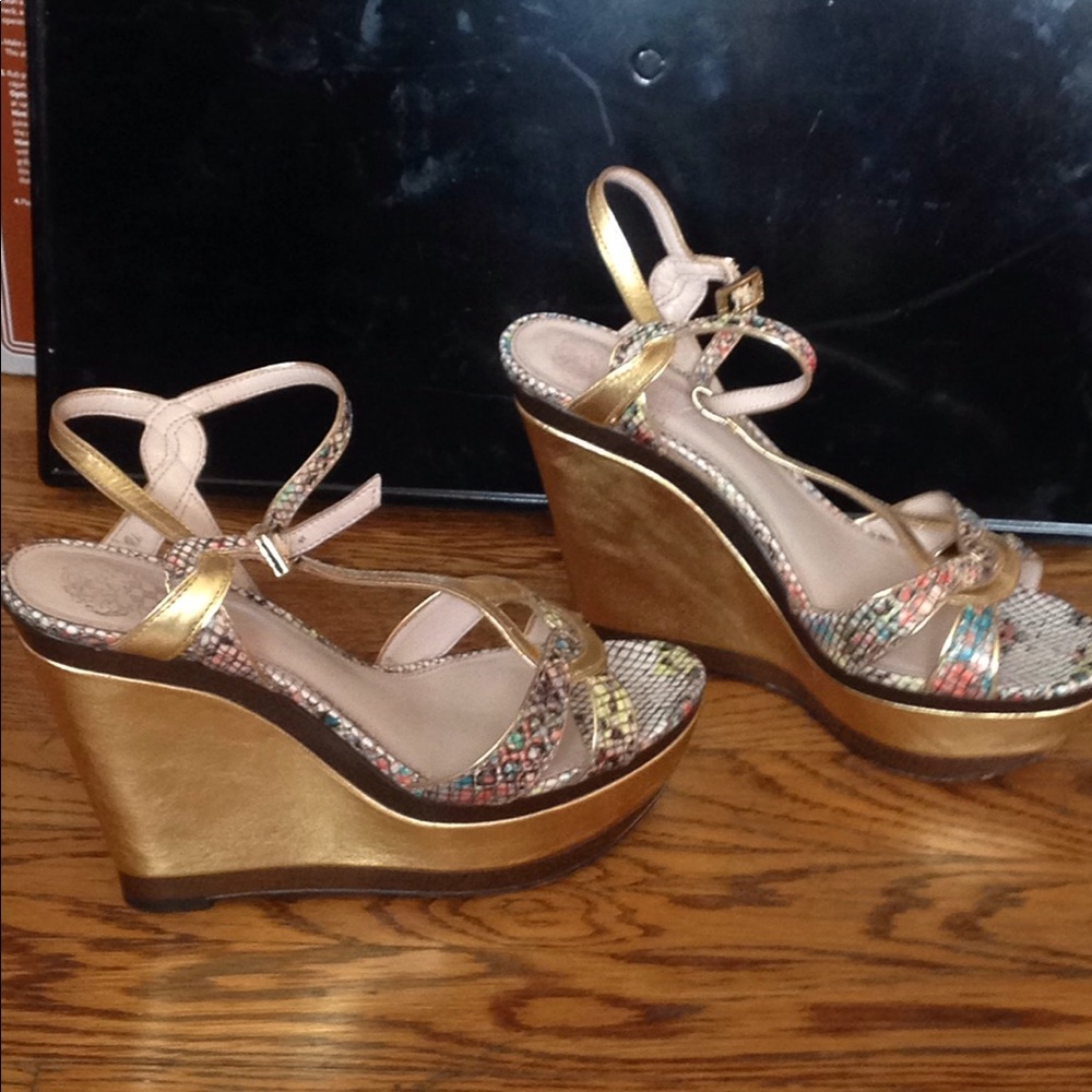 Vince camuto colored animal print with gold wedges